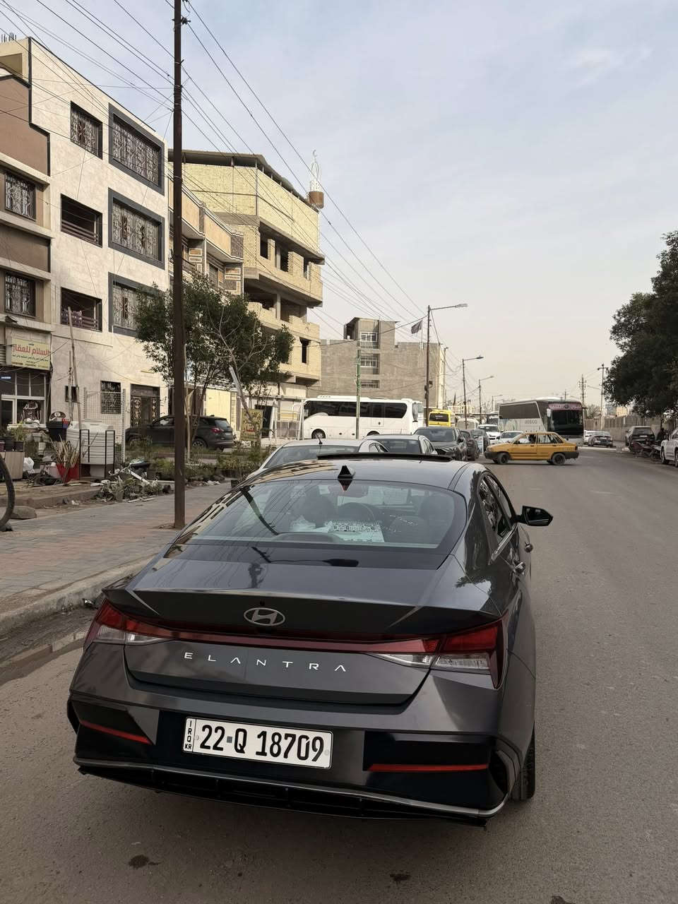 السلام عليكم..
النترا 2025 لون سمنتي وارد امريكي ماشية 7 الاف بعدها بريحة الشركة جديدة السيارة بيها جاملغ ايسر وربع البنيد صبغ بدون ايرباك بدون دواخل كفالة صور الحادث بالمنشور فول مواصفات 
مكينة 2000 دوش 
فتحة / بصمة / تشغيل عن بعد / رادارات 360 درجة / شاشة دجتل متصلة / لد امامي / تدفئة بالكشنات /
السيارة دخول جديد وترقيم جديد رقم اربيل تحويل او وكالة حاظر 
مكاني بغداد الكاظمية 
***********
