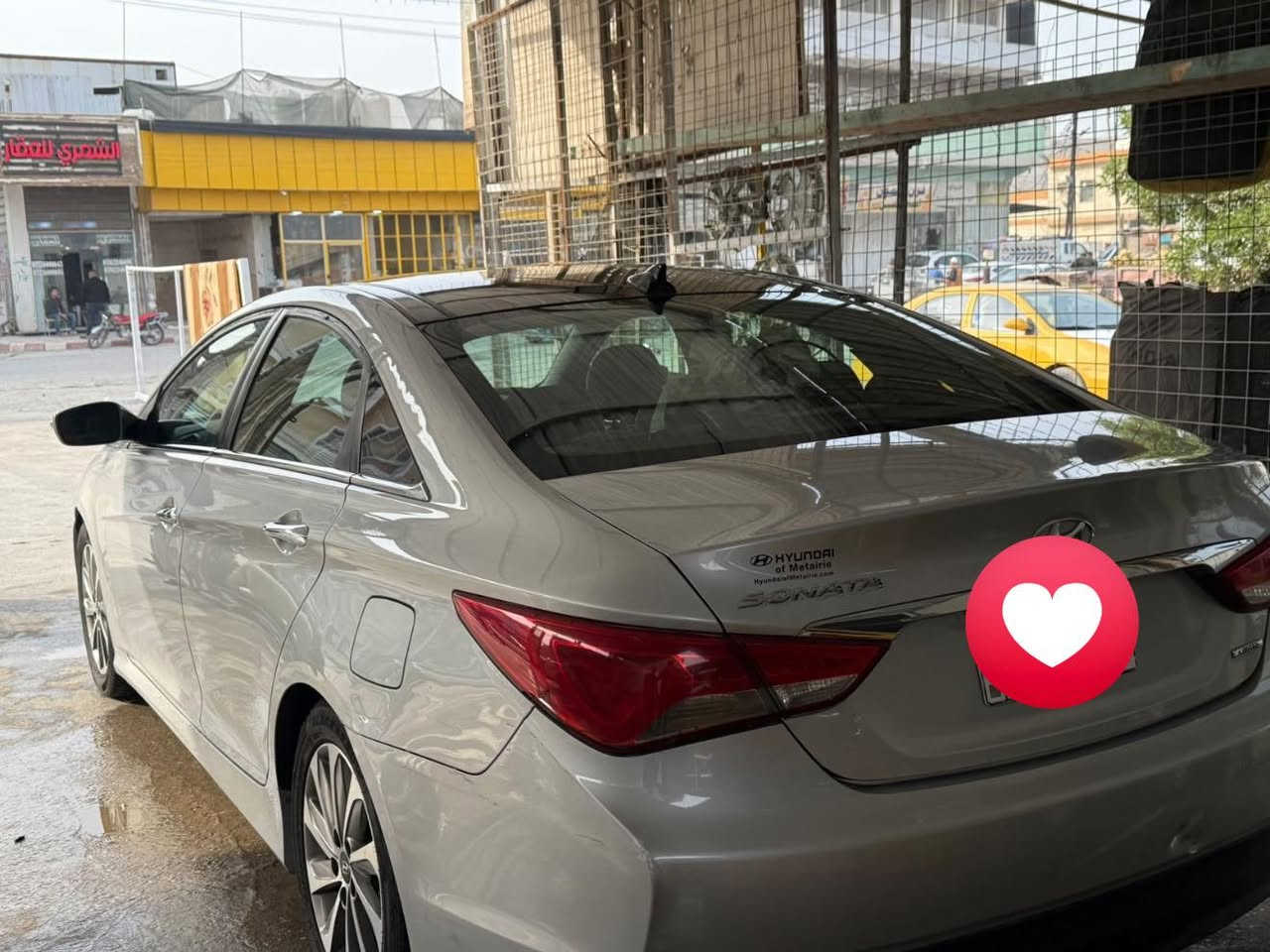 للبيع سوناتا 2014 لمتدد فول للاخير 
كشنات جلد 
رادار جانبي 
سستم صوت موصفات الفول المعروفة 

محرك 2400 صور الحادث موجودة بل منشور بنيد مبدل نفسة اصلي وانصبغ اثر الجراد  
ماشية 150 الف ميل 
سياره مالك واحد على ايدي اني كاصهه ولسة عدي 
محرك وكير بلادي  شرط مامفتوح ولابدل شي بي 
ادامة كاملة لمنظومة البانزين  
رقم بابل باسمي مجدد سنوية 
***********
