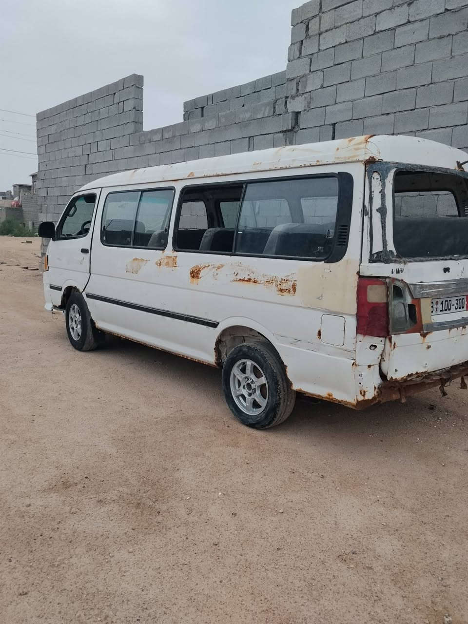 السلام وعليكم فتون موديل 14بيه مكينه ونجي ابيع كوم حديد يعني بدون ارقام السعر 14 مكاني بصره ***********
