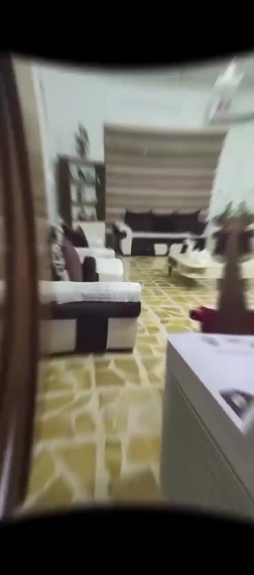 عروض مكتب الفهد للعقار في تموز 💯💯
بيت للبيع المنطقة حي القضاة خلف اعدادية الشهاب ✋✋
مساحة 200 م واجهه 10 عمق 20 
طابقين 4 غرف وهولين واستقبال ومطبخ وصحيات بالطابقين وصحيات خارجيه 
للاستفسار الاتصال على الارقام 📱📱
***********☎️
***********،☎️
