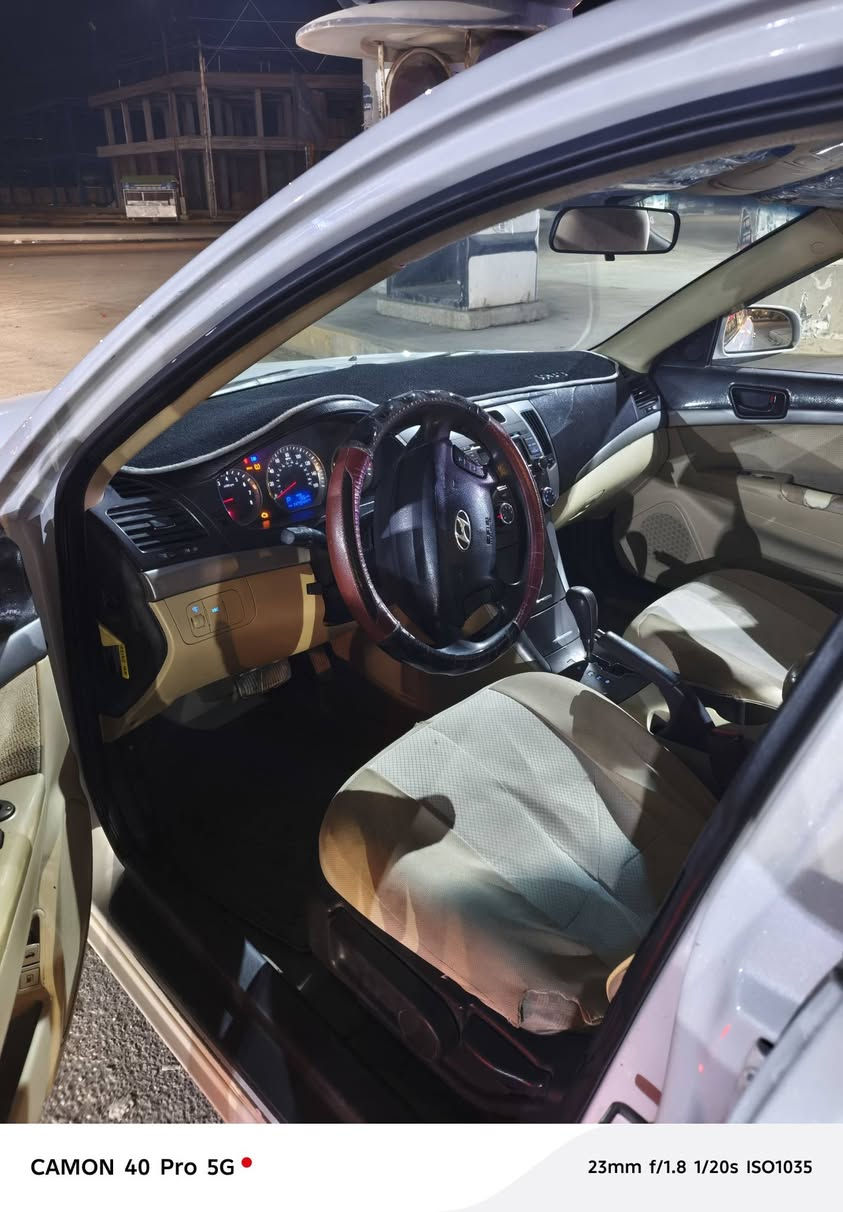 السلام عليكم 
  سوناتا وارد امريكي ضررها مال امريكا بنيد سرقه السياره بدون دواخل السياره كلها ليبل واحد مكينه وگير وحداديه خير من الله صدر امامي وخلفي 100% تخم تاير السياره تدفئه وتبريد شغالات سيارة كامله مكمله على اربعه وعشرين حبايه ما ناقصها اي شي 
السعر 125 وبيها مجال للطيبين - السونار موجود بلصور 
العنوان ديالى بعقوبه 
الرقم :*********** ( ***********)
