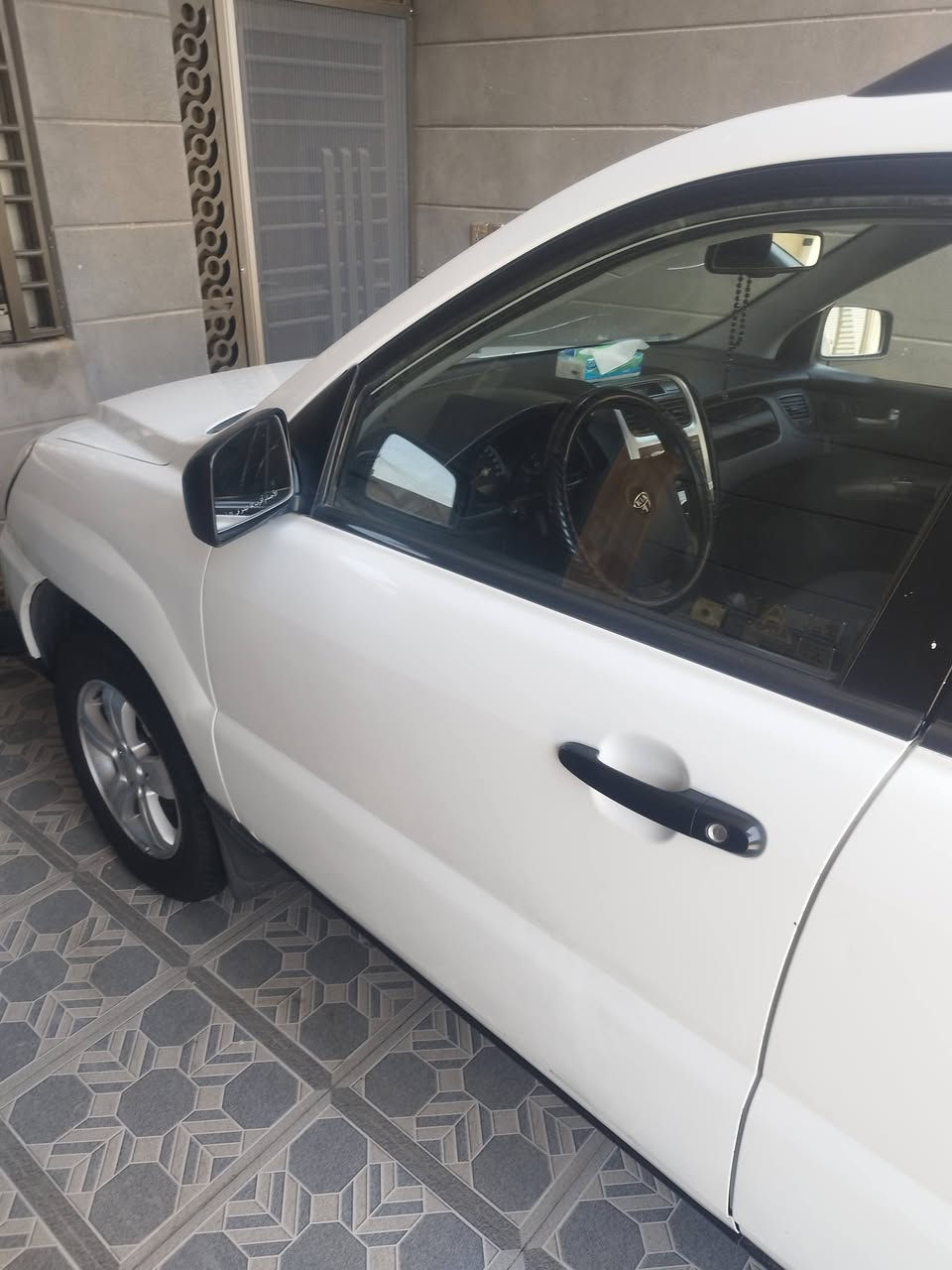 سلام عليكم سياره سبورتج وارد كوري موديل 2010 سياره خير من الله كامله مابيه نقص بيه صبغ جاملغ الامامي والهلال الجاملخ الخلفي فقط تبريد كهربائيات كوله شغاله تخم تاير صدر خلفي امامي خير من الله رقم نكليزي قبل سبوع حولته السعر 130 وبيه مجال حك الجيه مكان السياره بابل الحصوه ***********
