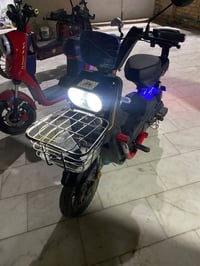 دراجه شحن سعرها 250 كامله مكمله مشتريها ب 450 قبل شهر دراجه نضيفه مكلف...