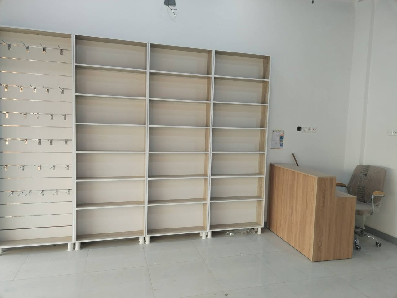 فاترينات عدد 8 ب600 الف
استخدام اسبوع فقط 
***********
