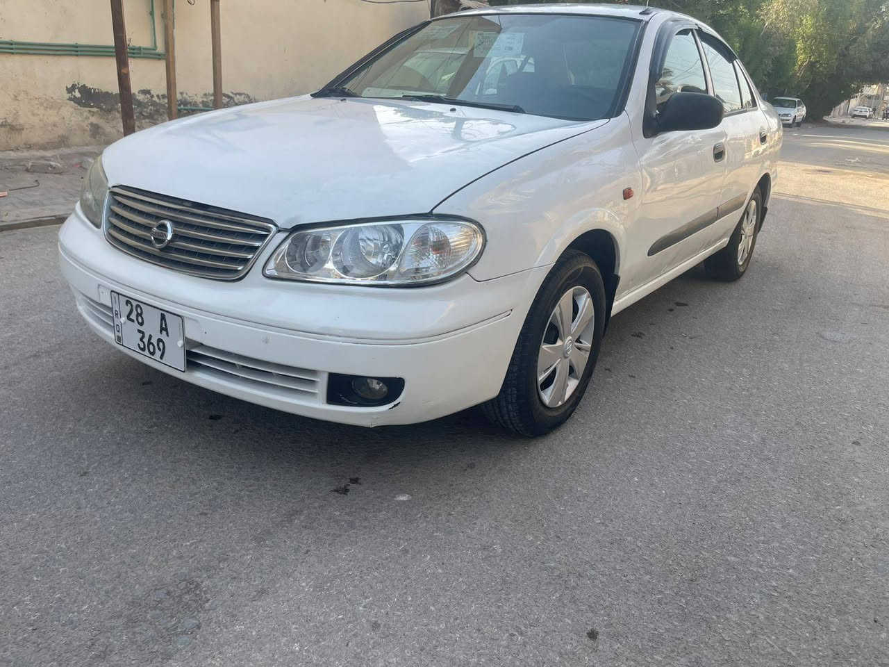 سيارة صني نيسان ياباني الاصلي ابو التفاحة مكفولة من الحادث القوي والگلبة والتچوة والگص رقم مميز نجف باأسمي مصفرة من الغرامات  المداور بنفس اليوم  تخم تايرات تبريد ثلج حدادية جديدة سيارة جاهزة فلس ماتخسر عليها   گير اوتاماتيك السعر 85 وبي مجال العنوان الديوانية قضاء الحمزة الشرقي رقم المبايل ***********
