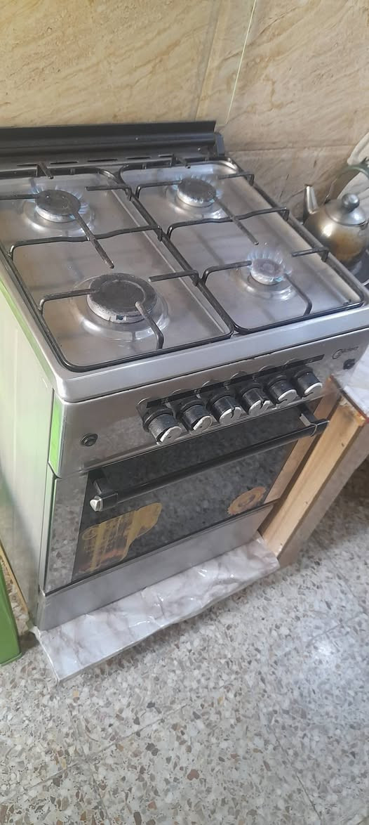 للبيع
تخم قنفات عشر مقاعد نضيف ٢٥٠ الف بي مجال
طباخ ٤ عيون نضيف وشغال ١٠٠ الف بي مجال العنوان كميره قرب الجزيرة السياحة ***********
