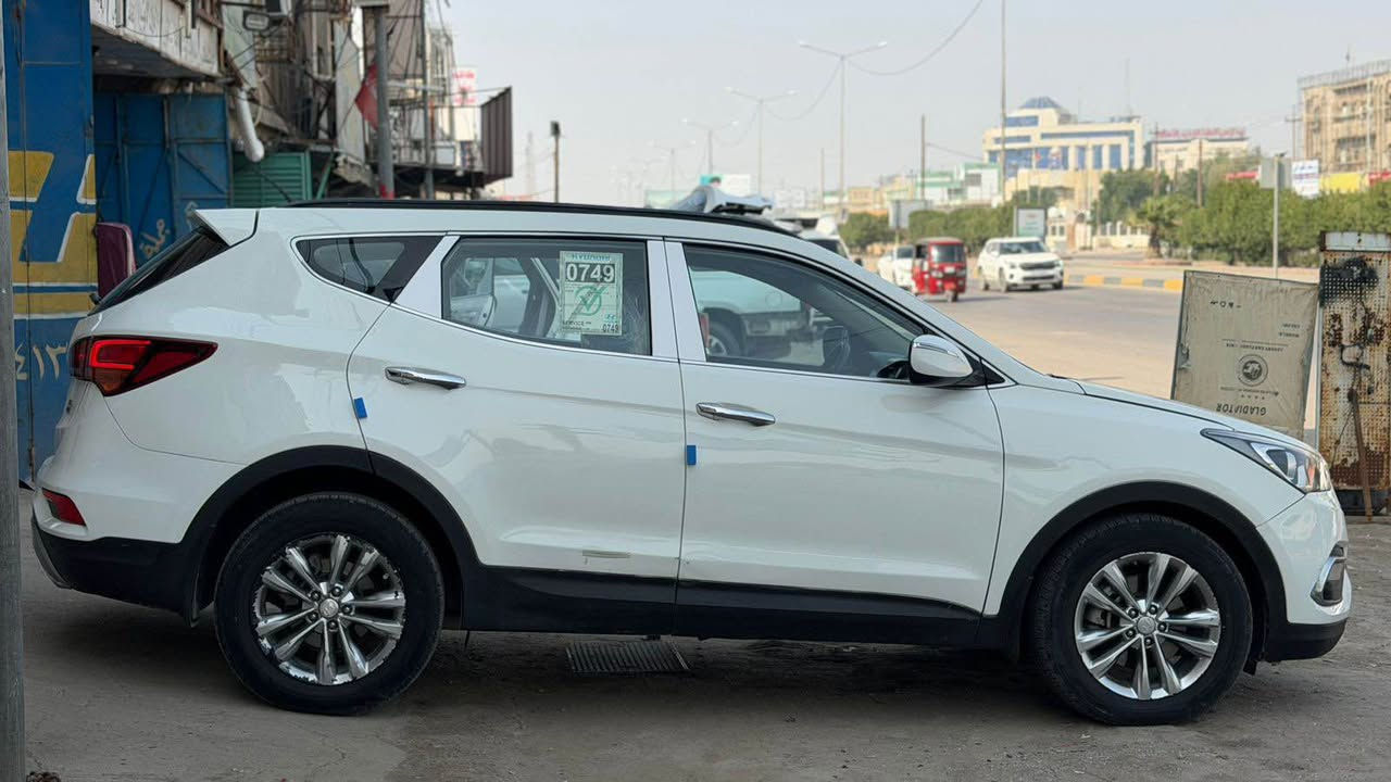 يالله سنتافي مديل16 شكل ل18 خليجي 6 سلندر 7 راكب مكينه كير حدادة تبريد طخم تاير جاهزة للأخير مابيها نقص رقم اربيل بأسم شركة سنويه منتهيه سيارة بيها جفيه بدون دواخل شرط الفحص مرشوشة عام سيارة احلى من صور بيع فقط السعر 130 وبيها شي بسيط 
***********
*********** البصرة, العراق
