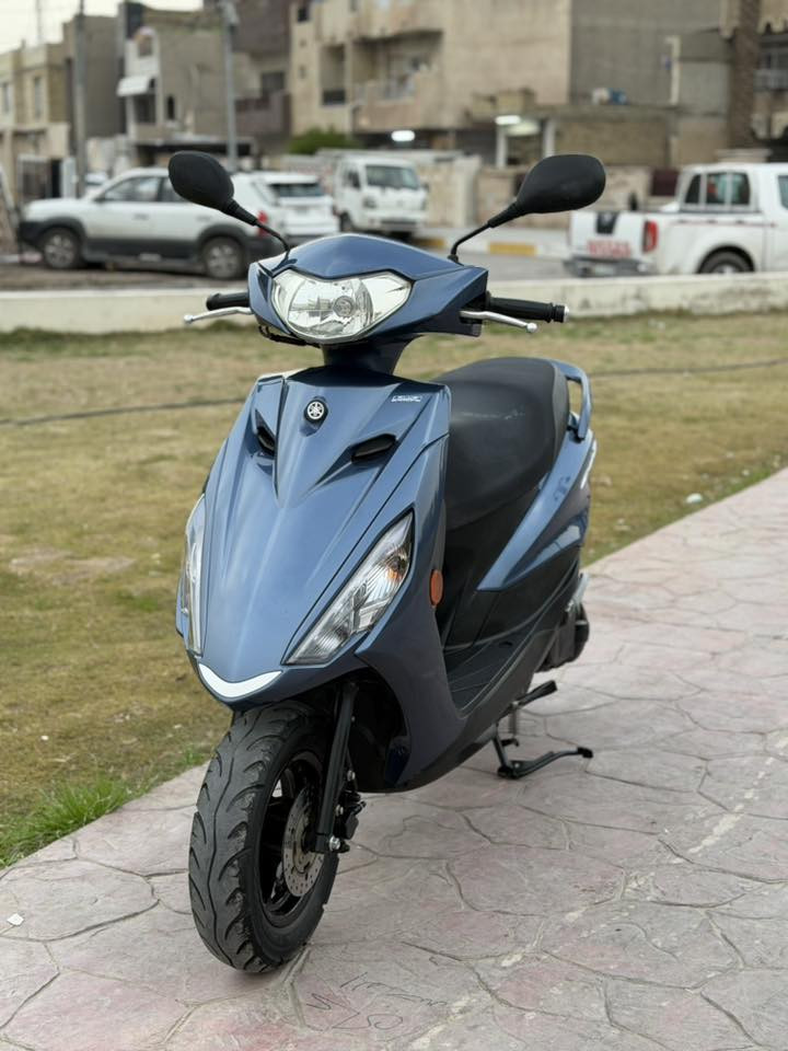 السلام عليكم 🙋 (دراجة اكزز،حديث)🔥جوهره💎

___________________________
للبيع (ياماها. اكزز.Z .حديث)  ياباني
--------------------------------------
         (جوهره💎مميزه+مختلفة)🛵🔥
___________________________
                               YAMAHA AXiZ.(Z) (XC125)       
*(الدراجه رنبة.ماشيه(: 4,000:)يعني  زيروا.ماشيه كلش قليل 
(حجم المكينه /125)💣
(سرعه 140)✈️
(شلعه.ومعدل)
 ~~~~~2
نظام الاستهلاك الوقود ايكوECO (يعني.تنسه.البانزين)
 
(استان.جانبي. كهربائي)
____________________
نضافه كشر ومكينه 100‎%‎
الدراجه مفوله
   لعابه  وبلخير علياخذها( والوحيده شرط في العراق )
مميزه كنظافه 
الدراجه كامله حته من البانزين والدهن يعني متعب نفسك
--------  
 وتعرفون شكد اسعارهن الحديث  اذا هيج نضافه ومتلكون هلنضافه  نهائيان 
والسعر🔥🔥:(12$)وبيها مجال للطيبن وبلخير علياخذها
📍(متواجد .شارع. فلسطين .ساحه. بيروت) 
___ 
لاستفسار (‭0771 118 1766‬)
--------
