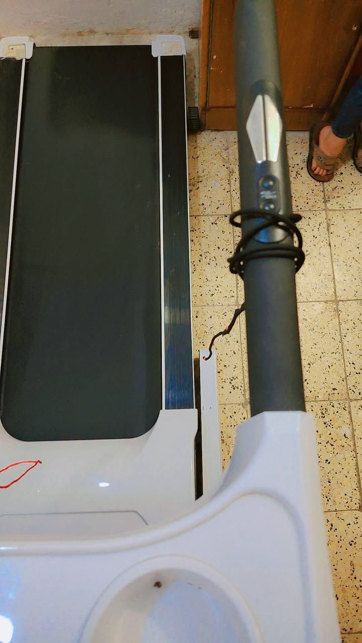 جبلي ماطورين اخو الكارتون .. اشتريناه ب٥٠٠   مستخدم عدة مرات قليلة  ***********
