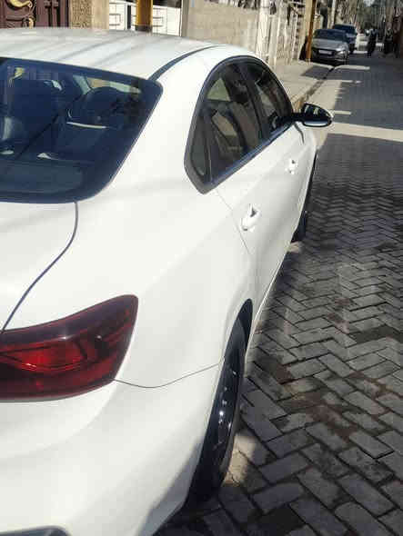 السلام عليكم
كيا سيراتو خليجي موديل 2020
محرك 1600 
داخل لونين حساس خلفي مري كهرباء تبريد قطعتين وفتحة
سيارة دوشمة حديثة وتغليف الابواب حراري 
مكان السيارة بغداد الامين الثانية بااسمي السيارة 
سعرهه 150
