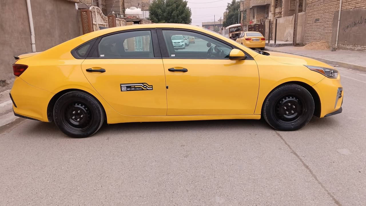 كيا فورتي موديل 2019 كير ATM وارد امريكي صور الحادث بالمنشور
مكينة گير حدادية تبريد على الفحص
حجم المحرك 2000دوش المرغوب لا تبخير ولا تنقيص 
تحديد مسار 
توقف ذاتي حساسات خلفي امامي 
تحكم ستيرن
شاشة 
كامره دواره 
تبريد بيانو 
مضخمات صوت 
تدفئه تبريد 
ويل عادي اصلي الثكيل
مكان السيارة بغداد
رقم بغداد بسمي تحويل ثاني يوم  مصفره هيئه وغرامات سنويه 28 وهزه جديده

سعرها مناسب 133
ورقة بيها مجال

أي استفسار  ***********
