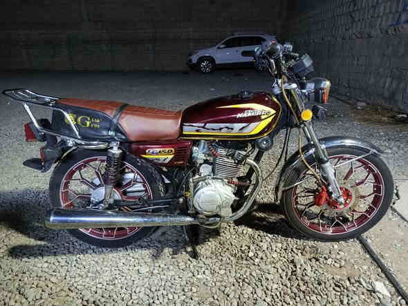 للبيع نامي برو موديل 2024منفيس موجود مكينه 200عدل
كهرباء كلو شغال الماطور جاهز ماناقصو شي السعر 575وبي مجال مكاني شارع 60يم كباب عرفان شراي خابر واتساب ***********
