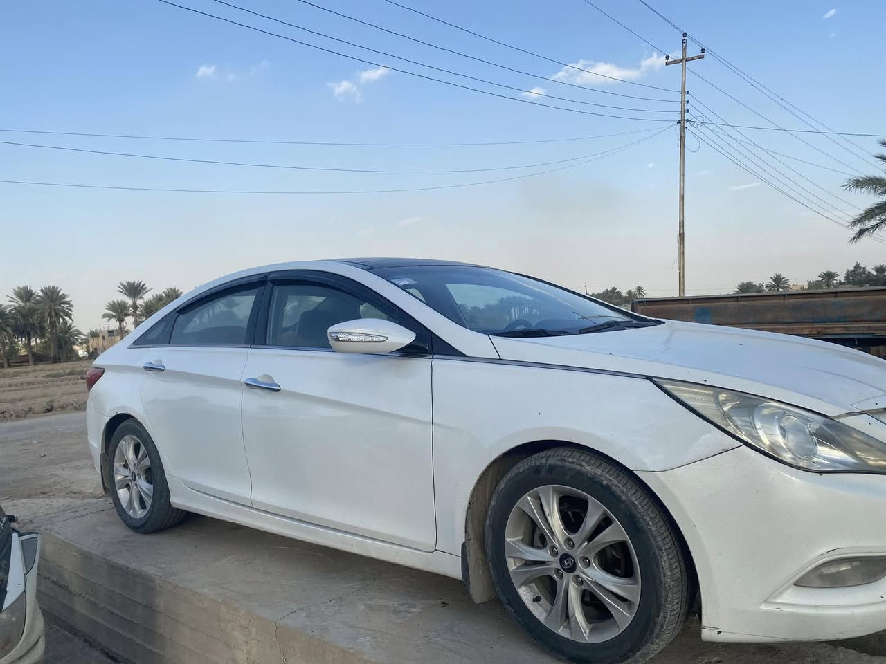 سوناتا 2011 خليجي
رقم بغداد
ضرر قطعتين ( باب ، جاملغ) صبغ فقط 
مكينة 2400 
العنوان / بغداد -اللطيفية
السعر 125 بيها مجال 
رقم الهاتف /***********
