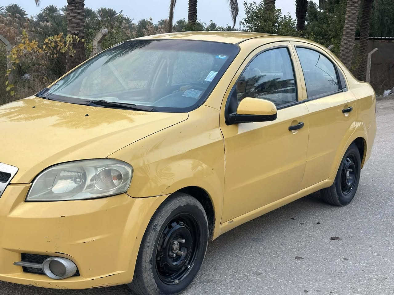 السلام عليكم 
افيو 2009 مكفوله كفاله عامه من الضربه القويه كير ومكينه كفاله حداديه جديده تخم تاير السعر 52 وبيه مجال 
اتصال ***********
