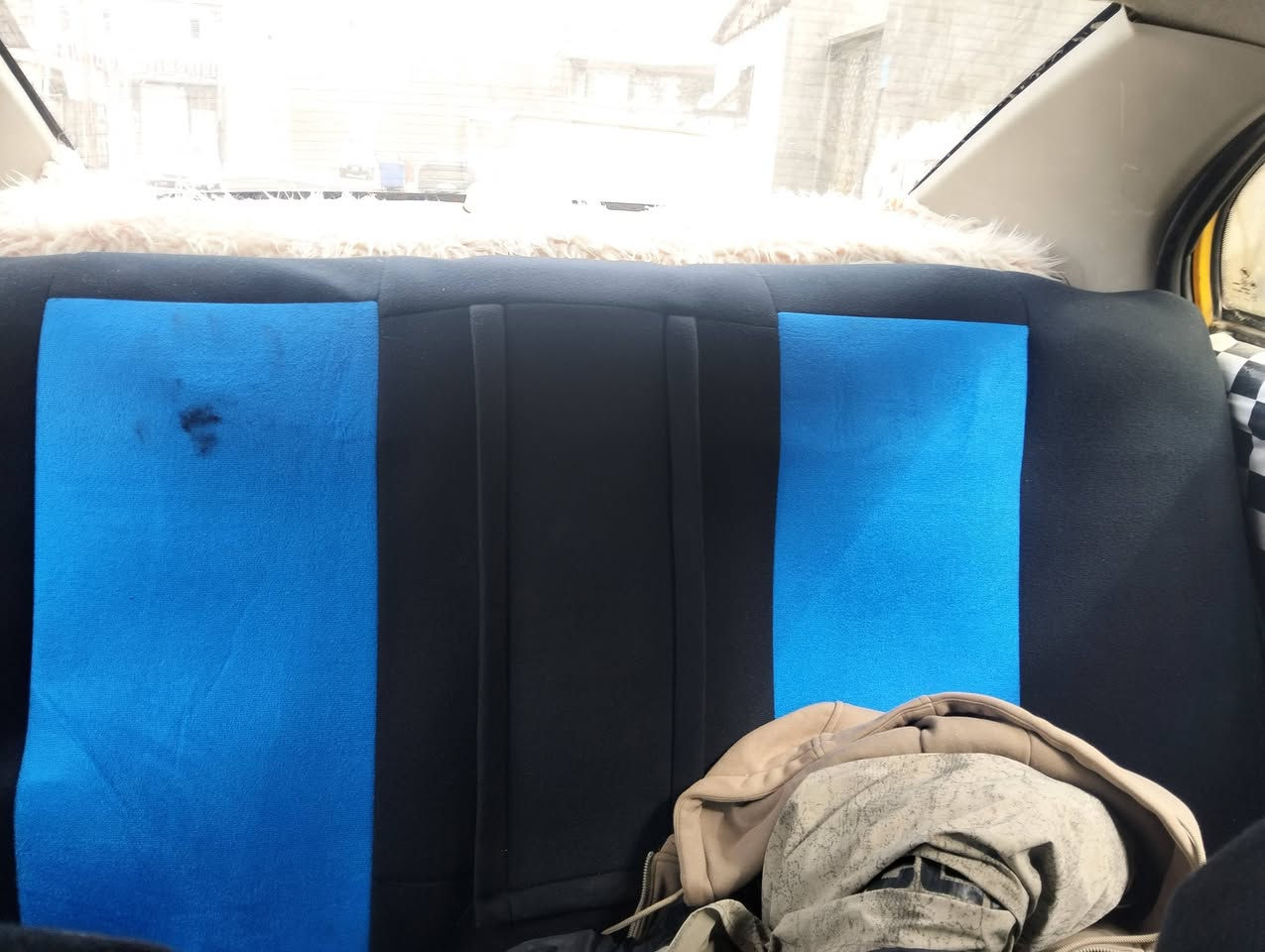 سلام عليكم ليفان 620 اقره كل تفاصيل رجائن كبل لا تتصل 

1::حداديه 💯 
1:: فريم ممه لاذان كلشي جديد💯 
3:: تخم تاير جديد 💯 
4::كشر حلو 70 من 💯 
5::محرك كورلاء 💯
6::كير أوتو 60 من 💯
7 :: مشط كارتون 💯
8::جام 💯
9::دواخل  ودوشمه 70 من 💯 
10:: رقم صدامي سنويه منتهيه راعيه موجود ويريد  تحويل هيه وغرامات عليه 230 
سعر 25 مكاني البصرة  قبله حي مهندسين 
***********
