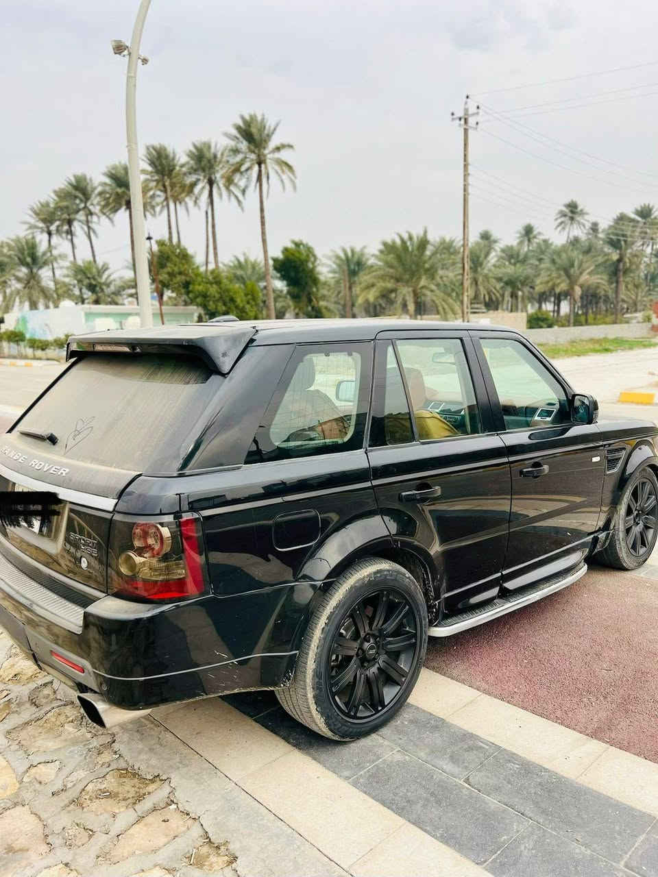 بيع سريع بيع سريع  جوة السوك
محتاج وريد ابيع

رانج روفر مو ديل 2010 السيارة جديدة  بيهة صبغ  قطعة ونص بدون حادث السيارة جاهزة لل اخير ما بيهة اي نقص 

كفالة مكفولة مابيهة اي نقص رقم بغداد  تحويل مباشر 

السعر ٩٥ وبيهة مجال وبلاش سعرهة  بل عافيه على الياخذهة

السعر 95 وبيهة مجال

العنوان ديالى بعقوبة

لل استفسار ***********
