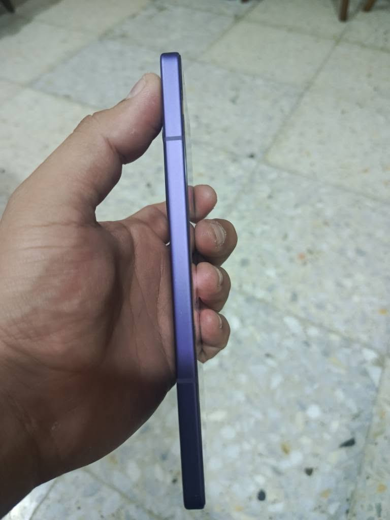 سلام عليكم انفنكس نوت50برو ذاكرة 256 رام12+12 يوصل24 جهاز نظيف كلة شغال بصمته بشاشة معالج هيليو G100التمت تردد الشاشة 144هرتز  ومابي مشكلة فقط كسر بشاشة ممأثر ابد وياه كارتونه +واير ليس وشاحنتة هيه 90واط يشحن بس احتركت عندي 45واط هم شحن سريع مال كارتونه  +كفر مالتة للبيع السعر 175الف وبي مجال بسيط او مراوس حسب القناعة العنوان بغداد الشعلة ***********واتساب اوخاص.. 

ملاحظة يرحم اهلك لاتكسر بحلال العالم الجهاز دينباع بسوك 250 و275الف والجديد 375الف لان هذا رام 12+12 مو 8+8 فدوة كلبك لاتحجي بكيفك وتصير ابو العريف براسي مع احترامي للبعض♥🌹 بغداد, العراق

