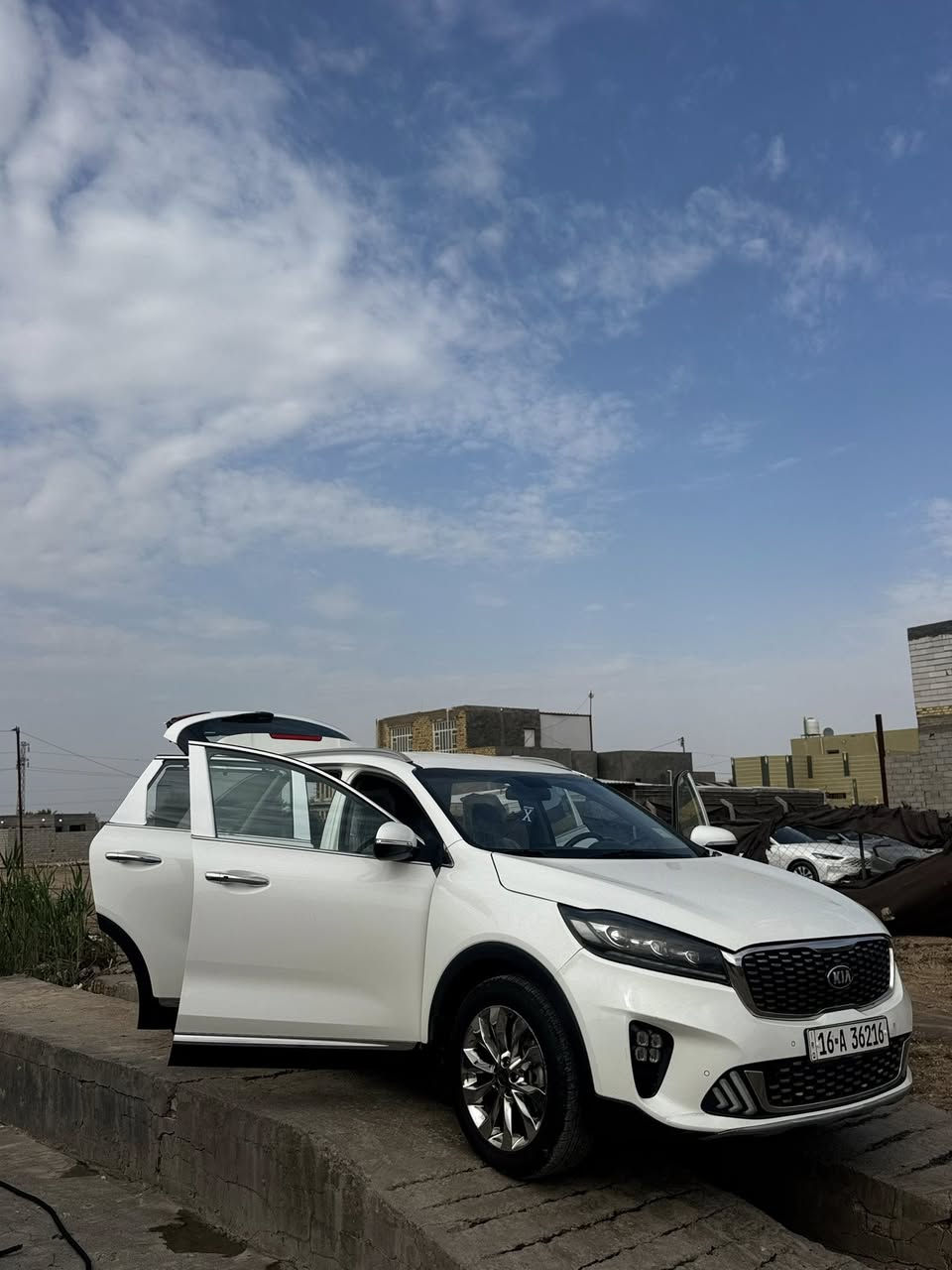 ‏السلام عليكم.
سورنتو 2020خليجي💁‍♂️
بيها بنيد صبغ فقط سونار موضح بل صور🍀 
سياره جديده ستخدام شخصي 📦
سياره ماشيه 140حقيقي🌿
📍المكان بابل -الشوملي -قرب السيطره معرض سيد حسام الشرفي👐
             الاستفسار 
***********
***********
                 اوقات الاتصال من 9صبح الى 10بلبل🫡
