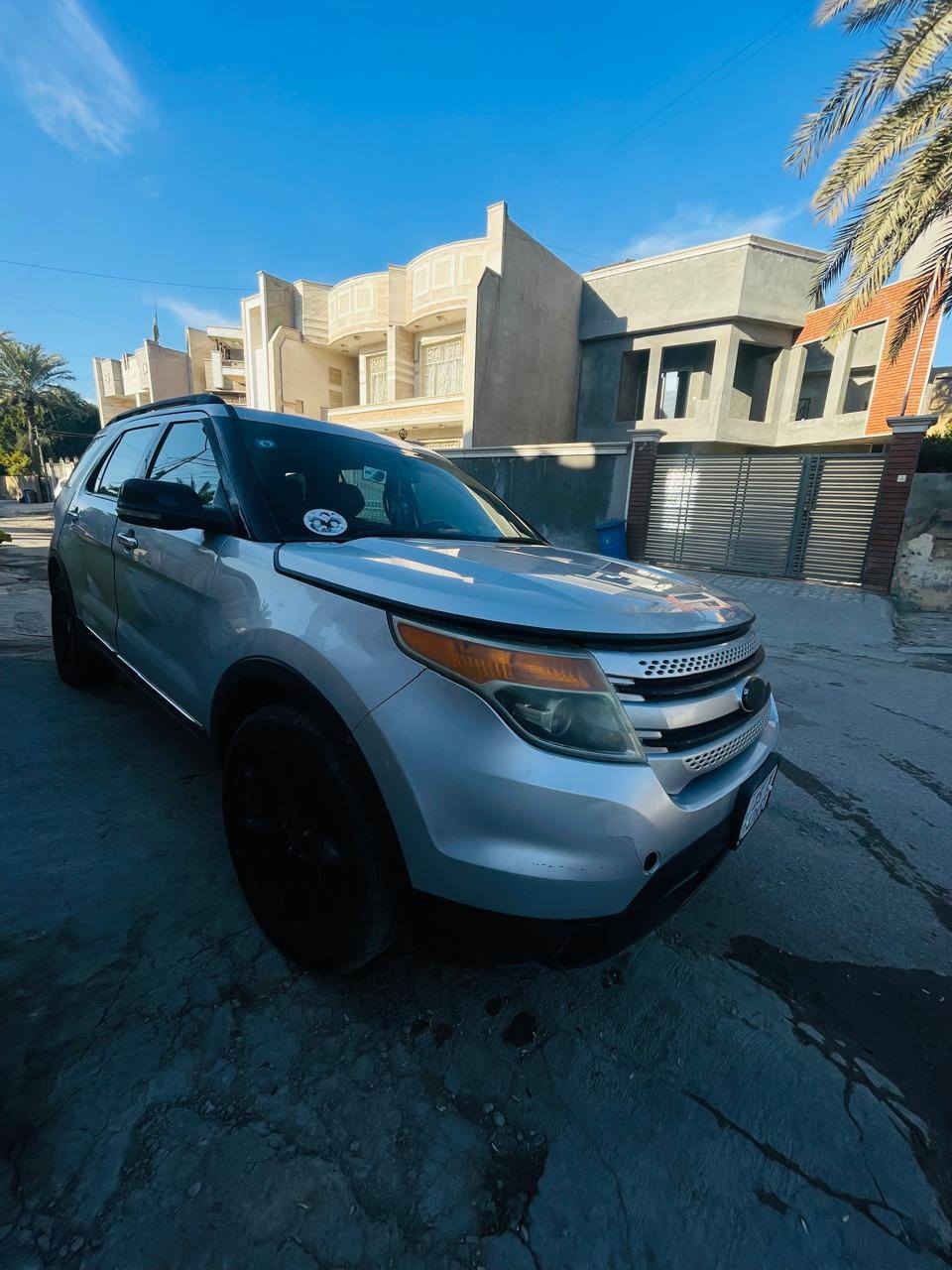 السلام عليكم معروض للبيع فورد اكسبلورر موديل 2011
لون سلفر فول مواصفات عدا البصمة 
بدون حادث 
رقم انكليزي 
سنوية بأسمي 
***********
معروضة بسعر 11500$
