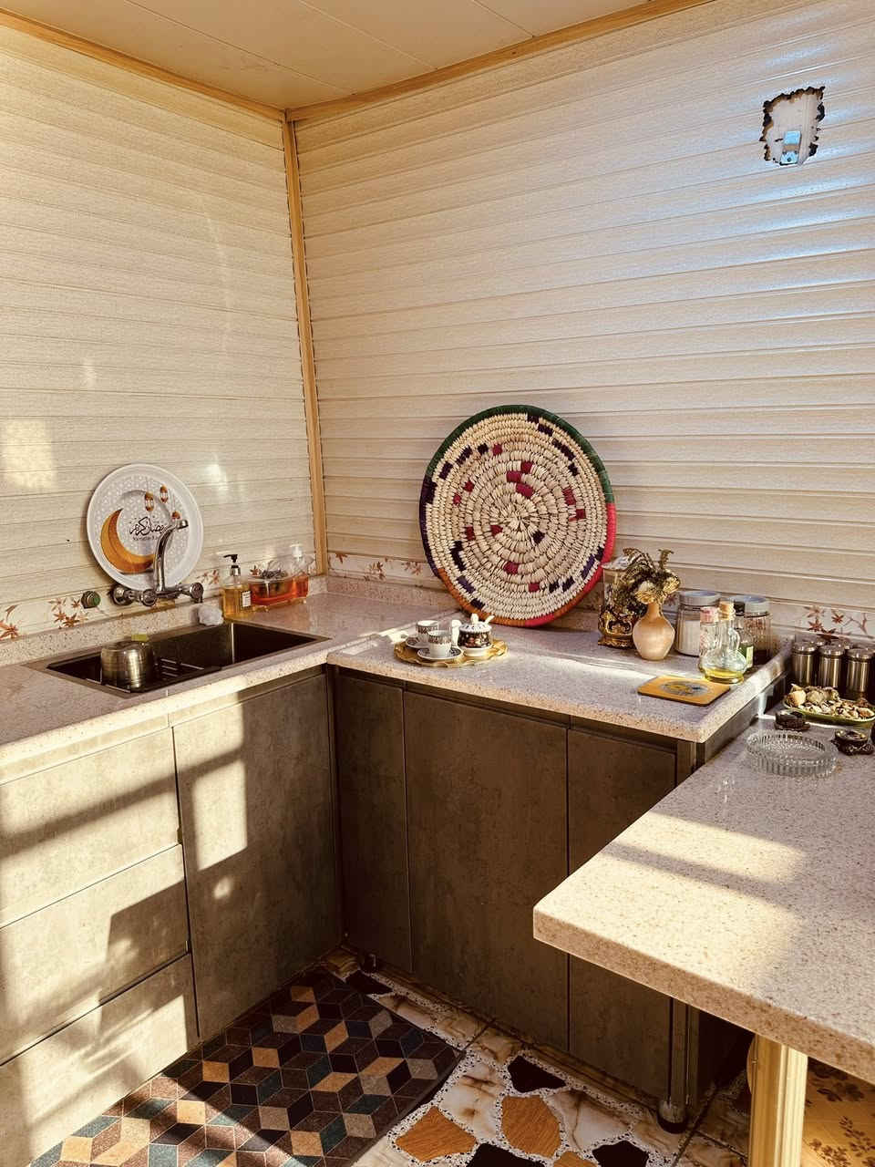 كاونتر للبيع نوعيه جدا زينه HDF  ومرمر ممتاز استخدام اقل السنه
اريده ب٥٠٠ وبي مجال
والمفرغه اريدها ب٨٠ الف الف 
والي ياخذ اثنينهم سوه ب٥٠٠ اثنينهم


**إذا كنت صاحب هذا الإعلان وتريد حذفه لأي سبب، رجاءا أرسل رسالة إلى الدعم الفني**