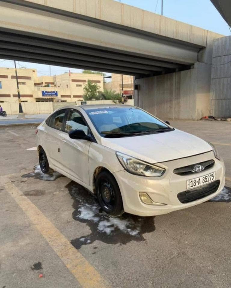 أكسنت وارد أمريكي ٢٠١٦ رقم بابل مكينه ١٦٠٠ باب ثاني حادثه موضح بالسونار مرفق مع الصور السياره جاهزه أي نقص مابيه مكان السياره بابل المركز السعر ٩٠ وبيه مجال بسيط للإستفسار الاتصال ***********
