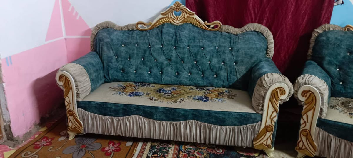 تخم ملكي 10نفرات تسكام اخو الجديد 260 وبي مجال المكان الكاظميه يوجد توصيل للاتصال ***********
