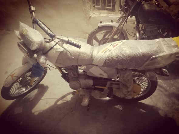 السلام عليكم
تايكر للبيع لون ابيض جاهز مابي اي نقص محرك مفتوح شرط لاصرف ولابخار ولانضوح للتواصل *********** السعر 325 مكاني ناحية الزاب الصباغية
