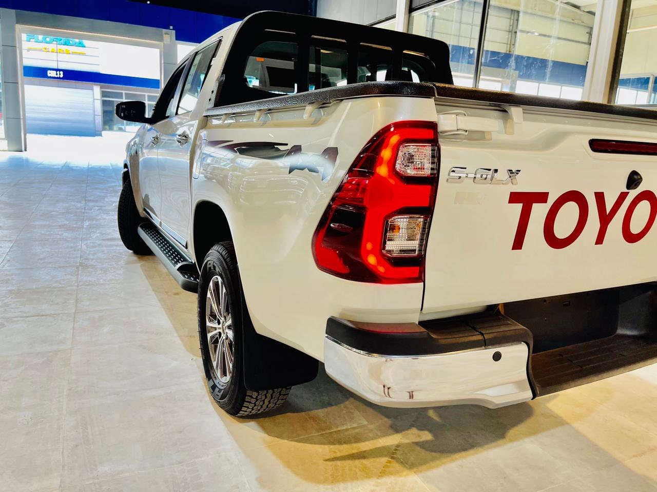 بيكم هايلوكس 2021 سعودي عبداللطيف فور ويل جديدة ماشية 90 الف رقم اربيل ما بيها قطرة صبغ وضع الشركة المكان صلاح الدين رقم الهاتف ***********
