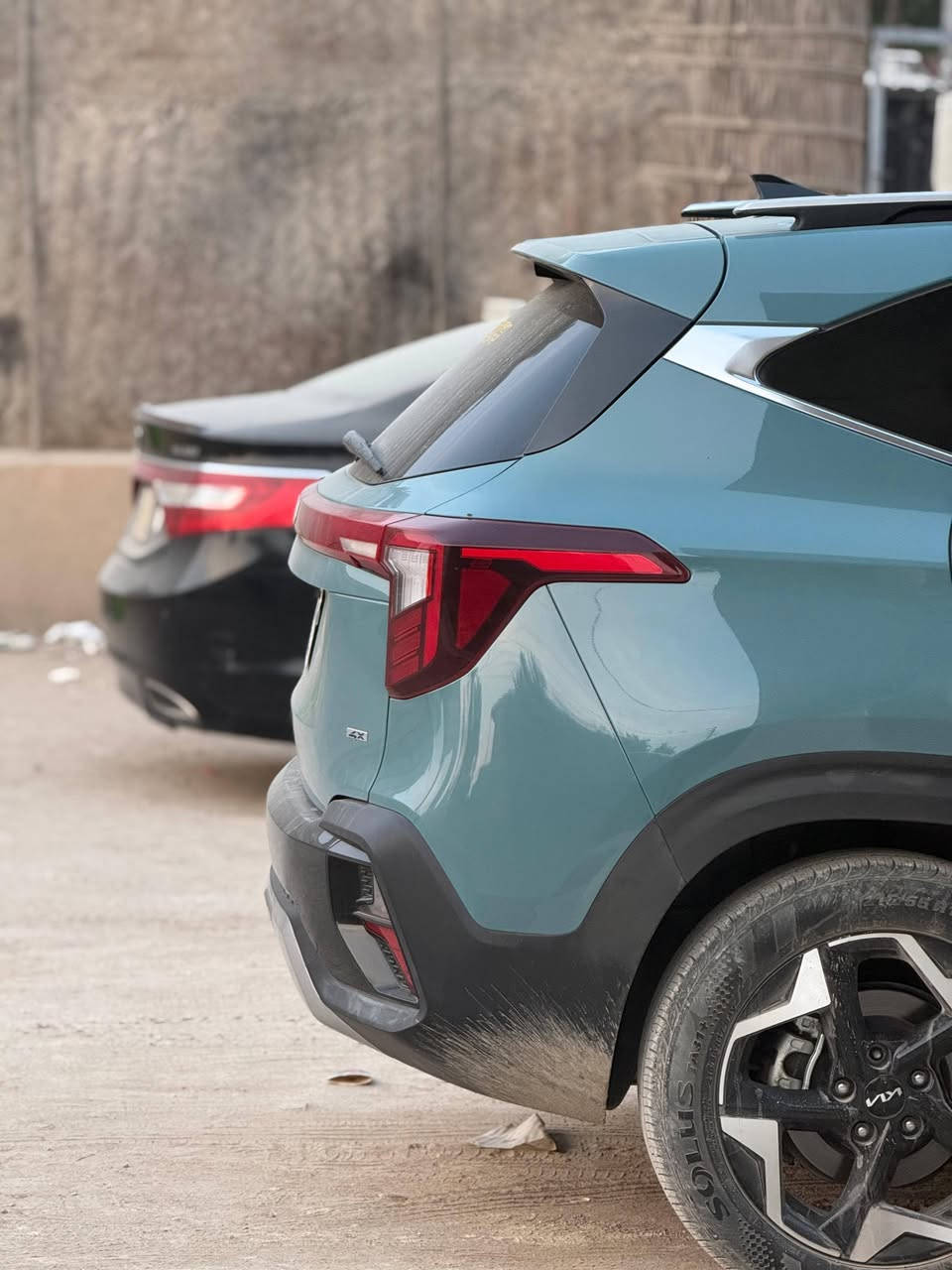 للبيع ..
كيا سيلتوس 2024 
فئة EX الفول مواصفات
 اعلى فئة وارد امريكي
 رقم فحص مؤقت
لون فيروزي مميز المحرك 4 سلندر 
2000 دوش المرغوب 
رادارات 
نظمة قيادة ( sport ; Normal:Smart) 
مانع انزلاق , بصمة ! 
تشغيل عن بعد تبريد قطعتين 
فتحة سقف 
تدفئة كشنات 
تحديد مسار قيادة داتية
 وبعد مواصفات اللا معروفه
 بدون حادث طايحه عليها حديده ع بنيد
السعر.. 167
 رجاء لمو شراي لا يتصل اكو هواي خواتها وكلمن وسعره 
***********
