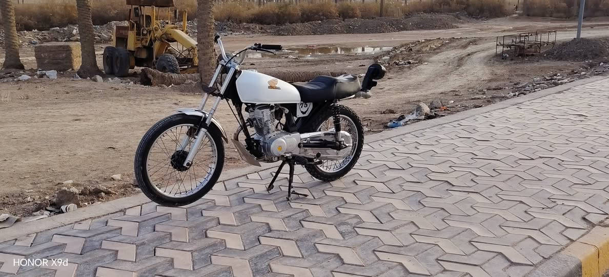 سلام عليكم دراجه للبيع شاصي نامه أوراق اصولي اداورلك من الوكيل شاصي موديل 2020 تمعير 25دراجه دراجه ما عايزه برغي العنوان الديوانيه الحمزه الشرقي
رقمي ***********
