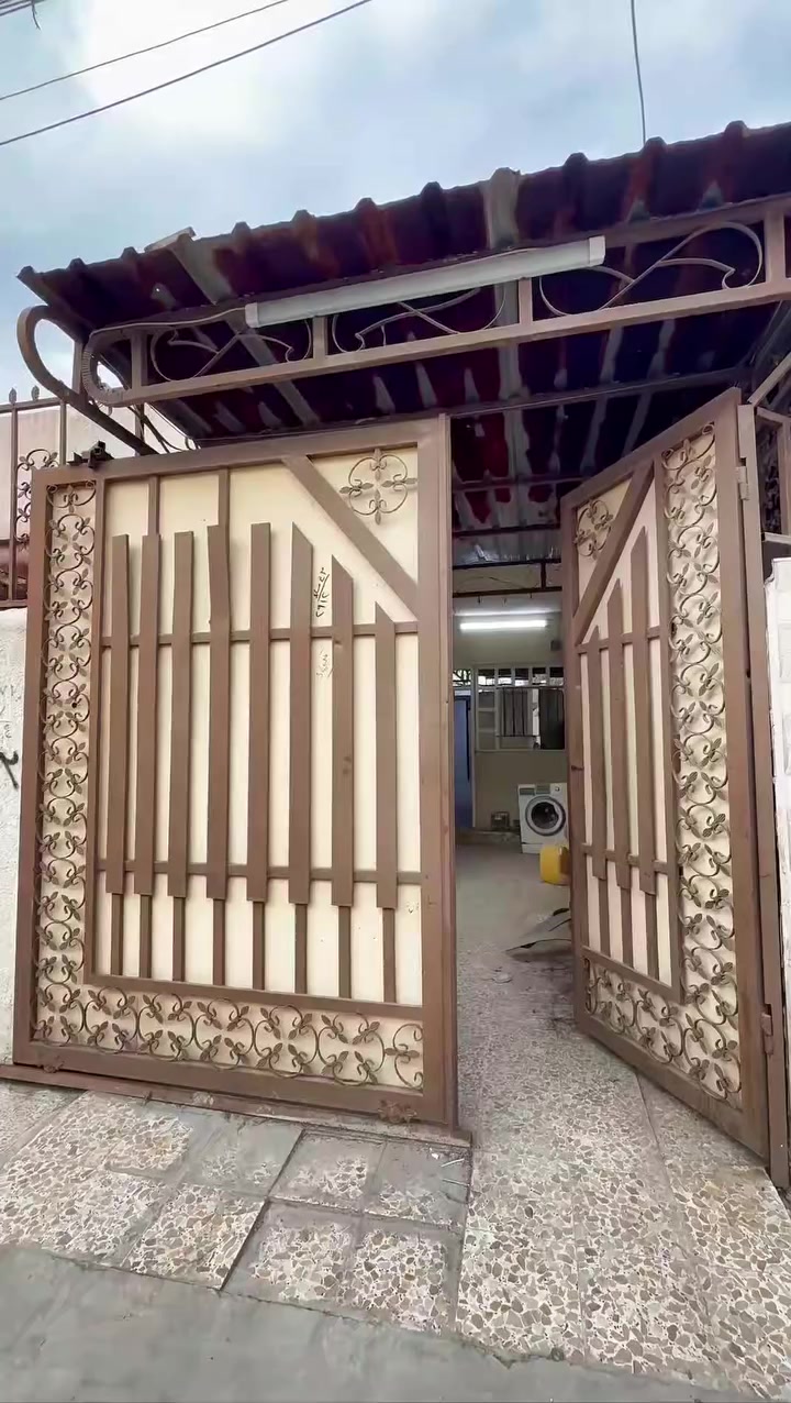 دار للايجار 
الموقع حي الميثاق قرب مدرسة النيل
مساحة الدار 125 
بدل الايجار 350 الف قفل 
دار نظيف جداً وتم صباغته حديثاً وتجديد كهربائي كامل
يحوي الدار على غرفة نوم واحدة واسعة 
واستقبال واسع
وصالة واسعة 
ومطبخ كبير 
مع كراج يكفي للسيارة 
وصحيات داخلية وخارجية

للستفسار الموصل 
#مكتب_مرجان_البحر 
عنوان المكتب 
#سايدين_الميثاق_قرب_المجسر
#مقابل_ماركت_النور
#عماره_جاكيت_اوربي 
او الاتصال 
#***********اسيا_واتساب 
#***********كورك

____
#عقارات #عقار #عقارتكم #عقاراتي #عقاري #عرض #عروض  #عراق #العراق #موصل #الموصل #ترند #بغداد #مناسب #خاص #عاجل #هام #فرصة #استثمار #استثماري #من #كل
 #الشعب_الصيني_ماله_حل_😂
