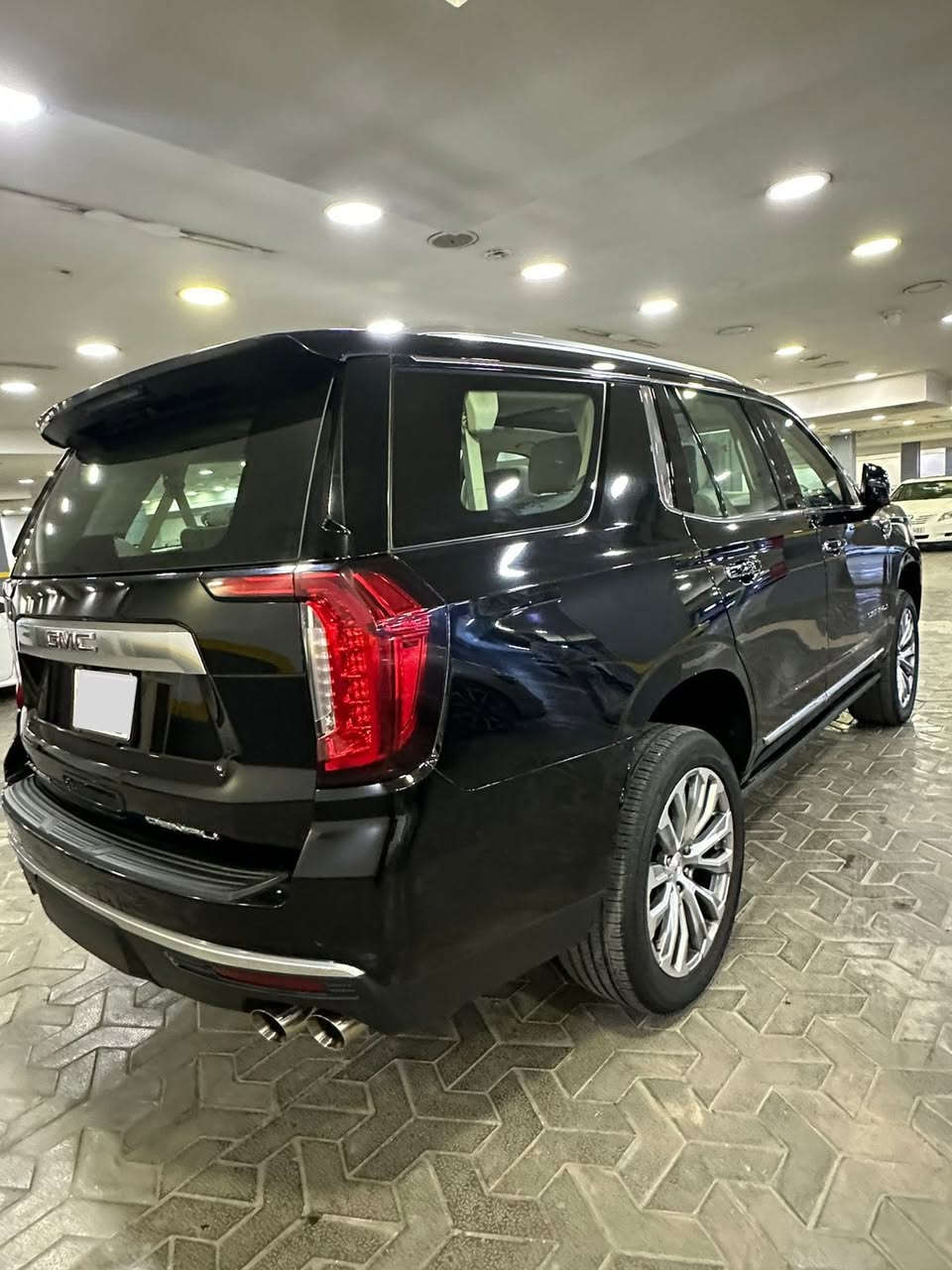 السلام عليكم للبيع او مراوس 
يوكن دانلي2022 
خليجي وكالة منصور مكفوله عام عام من كلش مكفولة كير مكينة  بعده دخل الضمان 
مغلقه بي بي اف بلكامل داخل خارج 
ماشيه39 الف كيلو 
السياره جديده بكل معنى الكلمة 
رقم بغداد بسمي تحويل مباشر 
السعر543 بيهة مجال بسيط
العنوان . بغداد .  
***********
