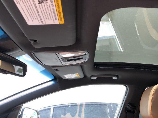 كيا سبورتج 2017 SX - وارد كندي
فول مواصفات
محرك 2000 تيربو (٢٤٠ حصان)
بصمه
بانوراما
شحن تلفون وايرليس
كشنات جلد الامامي تدفئة و تبريد - الخلفي تدفئة 
كهرباء الكشنات الامامية
تدفئة ستيرن
فول تحكم ستيرن 
كير اوتماتيك + عادي + شفتات بالستيرن
جنطه كهرباء - ذكية تفتح عند الاقتراب من السيارة
حساسات امامية + خلفية
كاميرا دوارة 
تبريد قطعتين
شاشة لمس كبيرة بلادية 
٤ رادارات + رادار تثبيت المسار
توقف ذاتي
نقطة عمياء
اوتو هولد 
وضعيات قيادة ( Eco + Sport + Normal )
كروس سرعة
فور ويل
بدون ايرباك ماشية ١٣٢ الف كيلو
سياقة منحدرات 
سايد بريك بصمه
٨ سماعات هارمن كاردن
ويل كب ١٩
لايت زنون ماطور عالي ناصي + بلوجكتر رباعي LED + بك لايت LED
مري شفط + رساله ترحيب
مانع نزلاق
رقم بغداد باسمي
لاستفسار
السعر ١٧٠ ورقه

‪0790 335 7380‬
