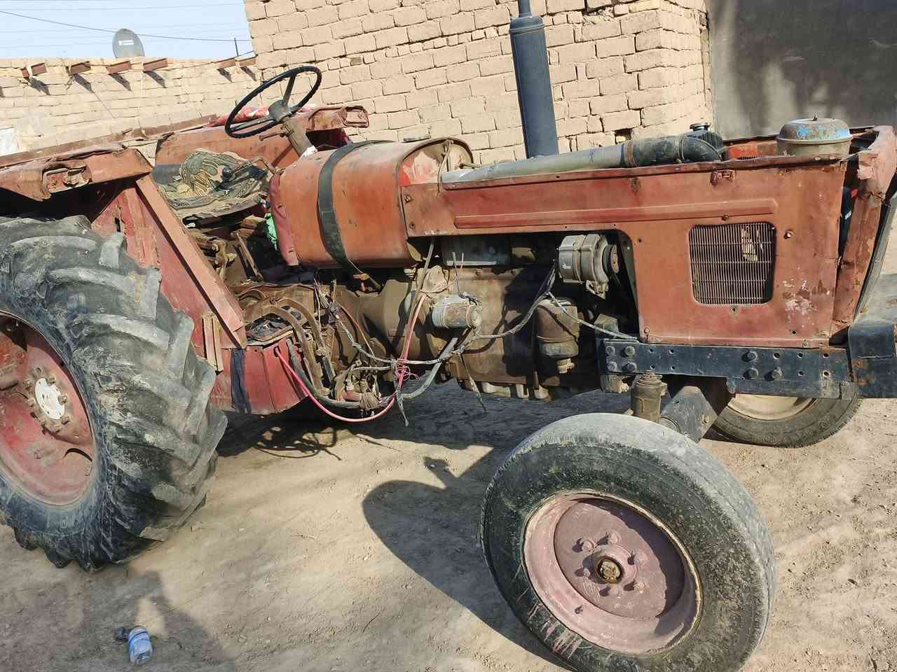 سلام عليكم مكينه عنتر البيع كير محرك كسن جهاز ما رفع مكينه نضيفه وجاهزه لشقل سعر تلاثه له ربع المكان الناصريه قضاء الفجر ***********
