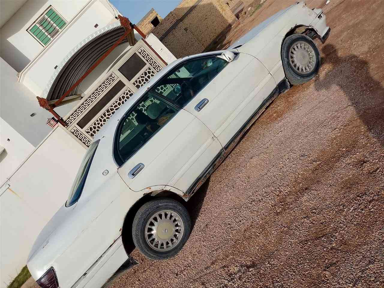 سلام عليكم بطه بك منفصل سياره موديل 95محرك كيرخير من الله سياره  رادله بس  لايتات رقم بصره تحويل ثاني يوم اشاير شغلات بكات الوره اشاير الوره كهربائي شغال جام ينزل ويصعد داخله جديد كشناته جديده بس توخر اغلاف 
رقم *********** مكان سياره الانبار الرمادي سعر30وبيه مجال اتصل وتدلل
