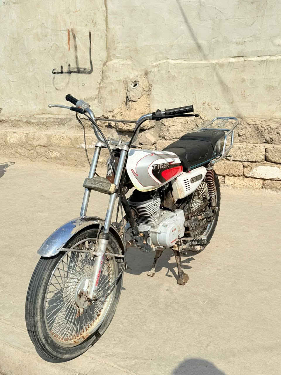 السلام عليكم ماطور للبيع سعر 230 وبي مجال ***********
