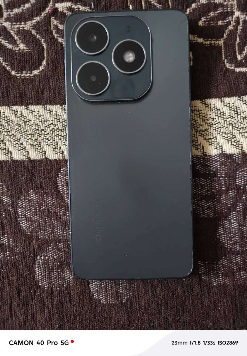 تكنو ذاكره 256 ويا بس شاحنه *********** سعره 70
