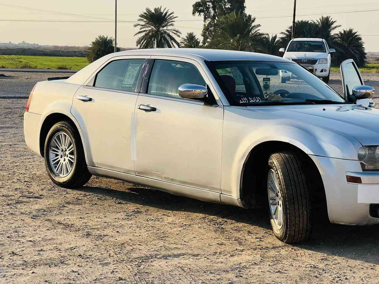 سلام عليكم اوبامه 2008
مكفوله بيه بس صبغ جاملغ وبنيد الأمامي بدون ضربه 

السياره ما ناقصه شي  كير مكينه كفاله بسمي السياره تحويل ثاني يوم 

المكان البصره القرنه والشراي يتصل ***********
