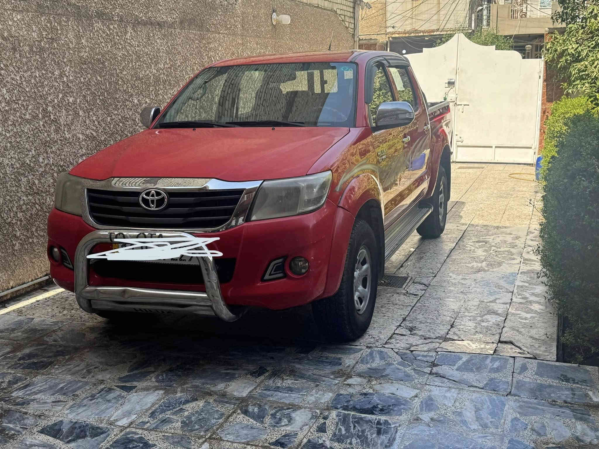 السلام عليكم تويوتا هايلوكس حمره موديل 2014
4 سلندر بانزين اوتوماتيك
تخم تايرات جديد اصلي برجستون
 الضرر موضح داخل المنشور 
مواصفاتها معروفه ميحتاج اسولف بيها

السعر 205$
بغداد الامين حي المعلمين
رقم بغداد جديد سنوية باسمي 

اني مكلف بالنشر وهذا رقم راعيها
***********
***********
