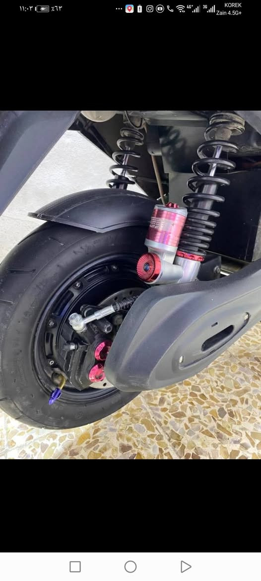 السلام عليكم ورحمة الله وبركاته دراجه سكنس
 للبيع السعر  (550 وبي مجال الطيبين) 6 بطاريات الدراجه كدام العين نضيف
*********** كورك
بي واتساب لتواصل......
