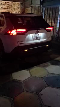 راف فور ٢٠١٩-٢٠٢٤ • فسفورة خلفية LED • اشارة تتابعي