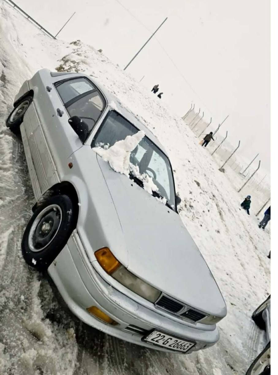 سياره كلنت للبيع 
 لايت زنون 
تخم تاير جديد 
صدر امامي خلفي جديد 
محرك الفين جديد شادينا 
سنوية ال 31 
شرط وكاله تحويل
47 بيهامجال للطيبين 
*********** جلولا  
موديل 92
