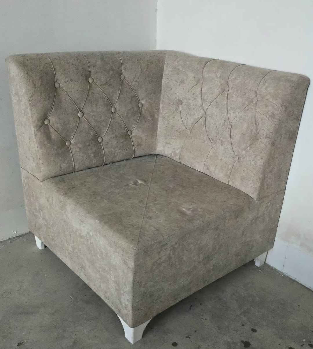 تاقم قەنەفەی ١٢ نەفەری بۆ فرۆشتن جوان قایم ماوەتەوە لەسەر طلب دروست کراوە حازری نییە 
نرخی 350 هەزارە
ژمارەی خاوەنی: ***********
واتس ئەپ و فایبر و تیلیگرام
تکایە پەیوەندی بە خاوەنیەوە بکەم جوابی کۆمێنت نادرێتەوە السليمانية, العراق
