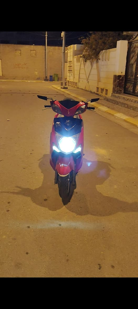 سلام عليكم ورحمة الله وبركاته
‏دراجه سكنس لد للبيع ياباني قبق نفخ وستان حساس 
‏*ملاحظة الدراجه مكمركه
‏الله شاهد متوازي عل فلوسه
‏تفاصيل....؟
‏لون أحمر مطعم بسود🔴⚫ 
‏كلج خلفي رياضي وامامي بلاد 
‏كشن رياضي تجوه ومرايات رياضي
‏الدراجه كفاله المحرك ما مفتوح الدراجة بلادية وين متريد. تفحص تروح تفحص  ملاحضة المكينة صوته أنعم من الفديو 
‏للستفسار***********وتساب
‏المكان فلوجة حي الوحدة
