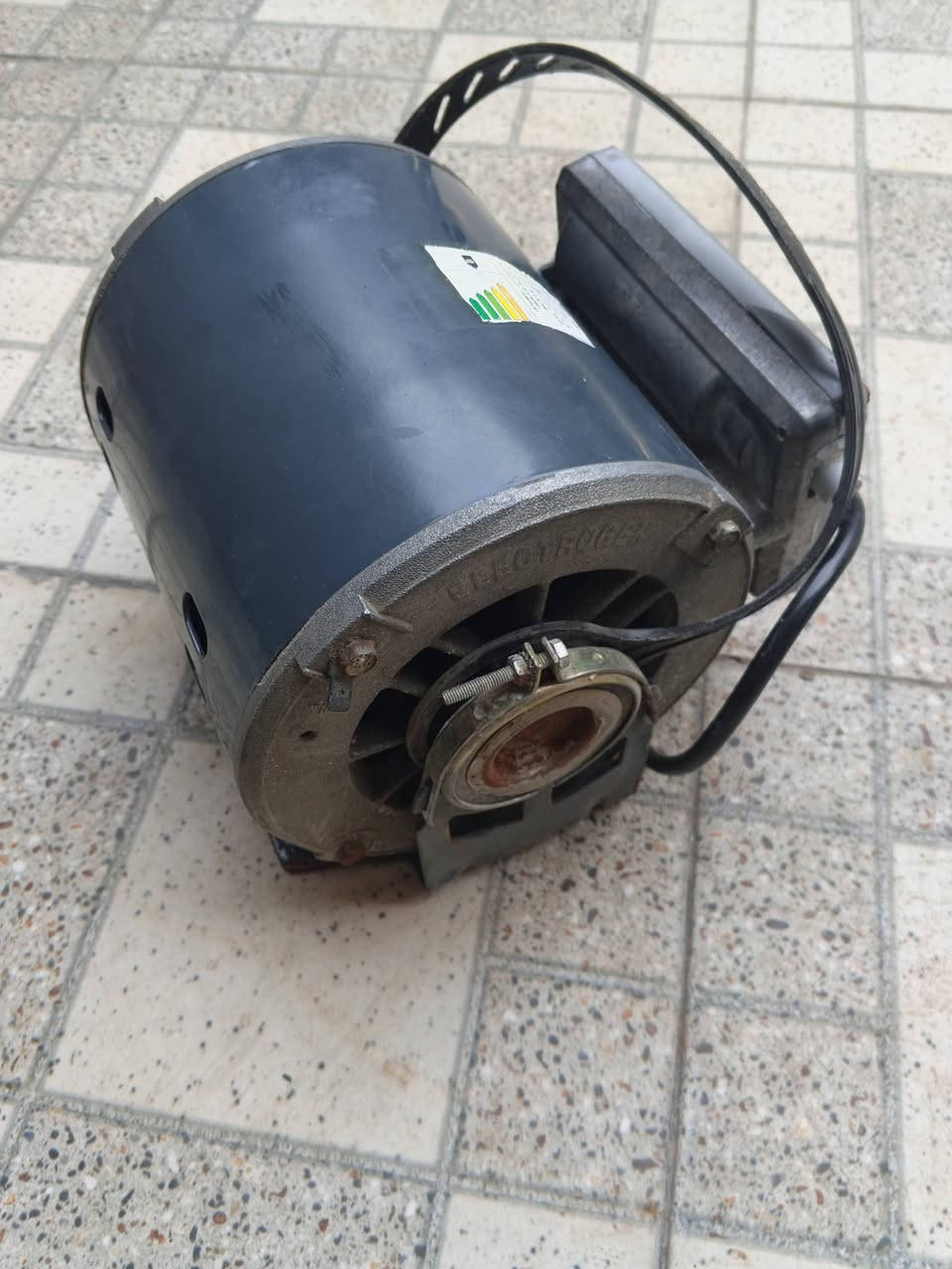 ماطور نحاس مبرده 3,5 اصلي سرعه وحده سعره 30 ألف


**إذا كنت صاحب هذا الإعلان وتريد حذفه لأي سبب، رجاءا أرسل رسالة إلى الدعم الفني**