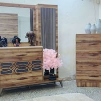 غرفة نوم 5 قطع  اشتريتها من الجشعمي من بغداد بمليونين  رايدتها ب 900 و...