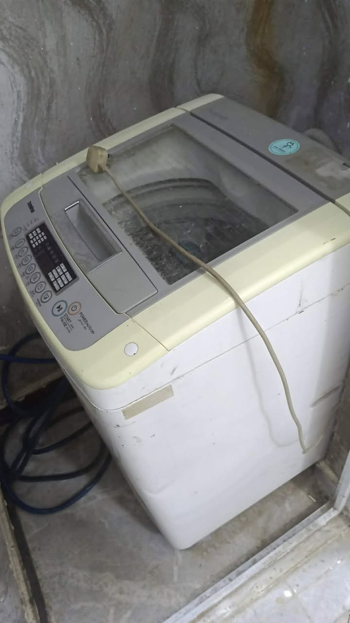 غساله LG 
13 كيلو 
السعر 225 الف 
***********
البياع
