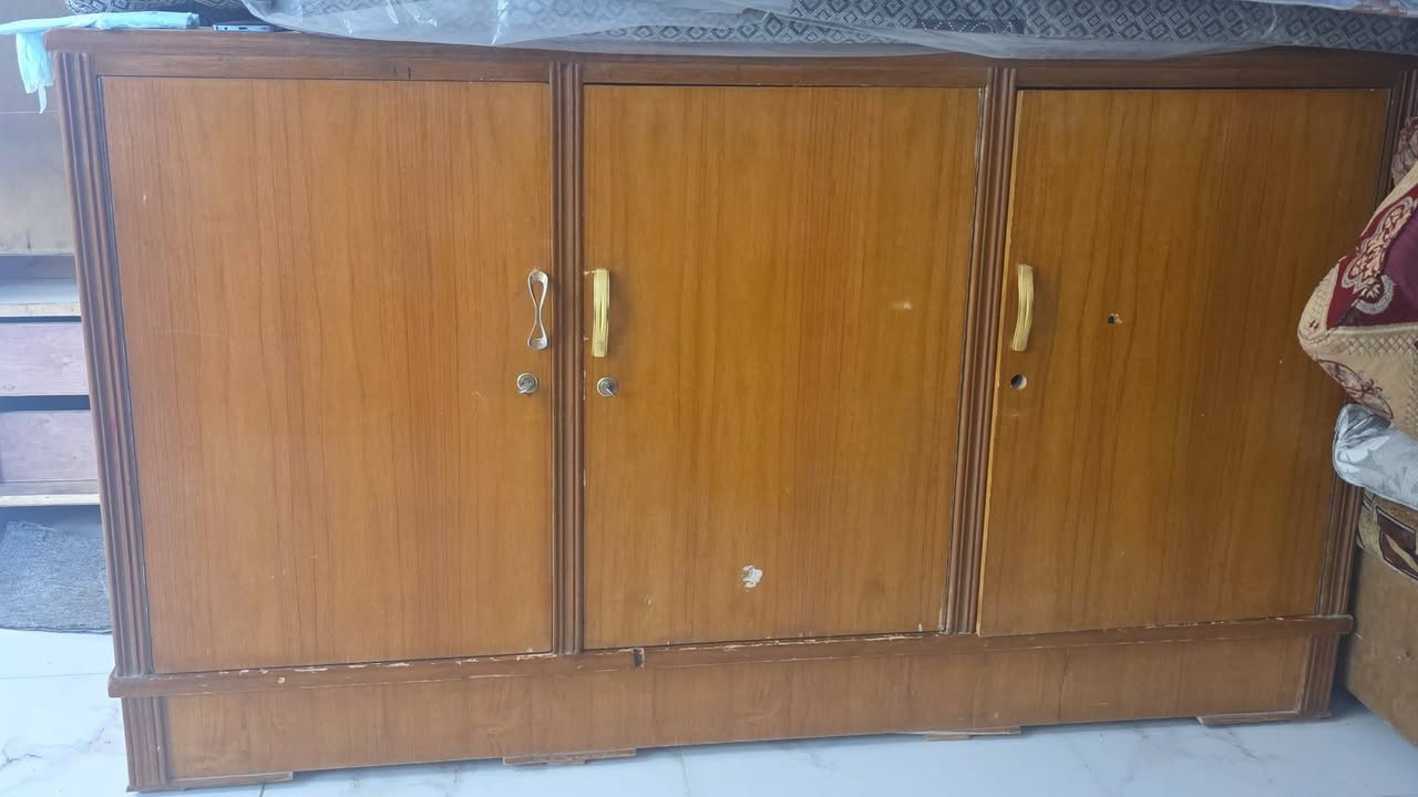 العربانه سعره 20 وابيه محال والكنتور ابو ا6 سعره250 وابي محال والكنتور ابو بابين تسكام من الزين 90 وبها مجال  والتخم ديوان البيجي سعره110 وايي محال والبوفية سعره150 وابي مجاال. مكانهن الغرض نجف ميز البلازمة سعره ب30 وابيه مجال. والقفص سعره100 وايي مجال واللاصغي القفص سعره 20  وابيه مجال  والتخم بيجي 130 وبهيم مجال


**إذا كنت صاحب هذا الإعلان وتريد حذفه لأي سبب، رجاءا أرسل رسالة إلى الدعم الفني**