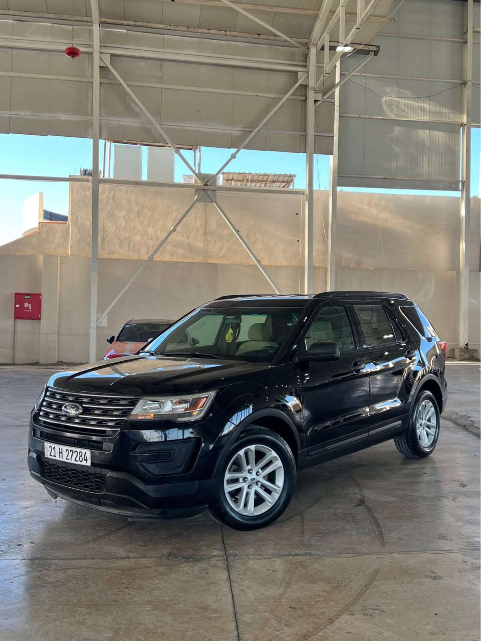 Ford explorer 2017 

٠۷۷٠۲۱٦۱۲۱۸

فۆرد ئێکسپلۆرە
مۆدێل ۲٠۱۷

ڕەنگی ڕەش

سەیارەکە لەپێشەوە لە رەسمەکان جوانترە

ناو زەرد
۳ ڕیز کوشن 
۷ نەفەری
تەبرید مەرکەزی
کامێرە بلوتوز
کوشن کارەبا

مەکینەو گێڕ بەشەرت 
دەعامی بۆ دەعامی بەشەرت

سەیارەکە ۲ دەرگای لای سەکنی بۆیاخە بەبێ ناوگرتن بەبێ ئێرباگ

پێش و دوای کەپسە دەعامیەکانیشی بۆیاخ نیە

سارد و شوختی نیە

۱٤٦$ مەجال

٠۷۷٠۲۱٦۱۲۱۸ السليمانية, العراق
