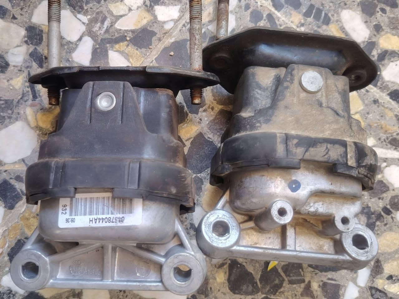 سلام عليكم اذاين اخت جديد والله شرط جديد ضمان شد عنواني بغداد ***********
